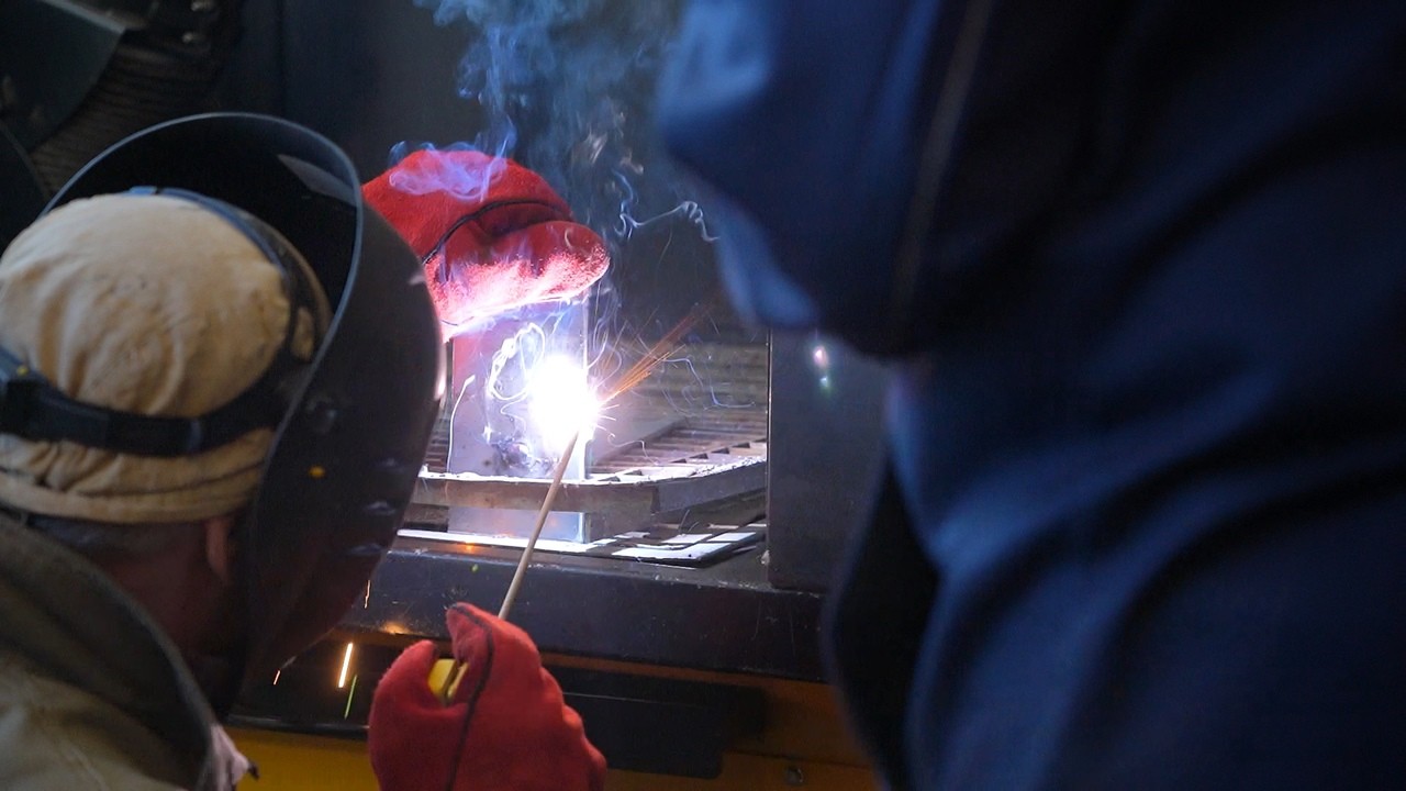 Сварщик «Газпром газораспределение Вологда» принял участие в городском конкурсе профмастерства