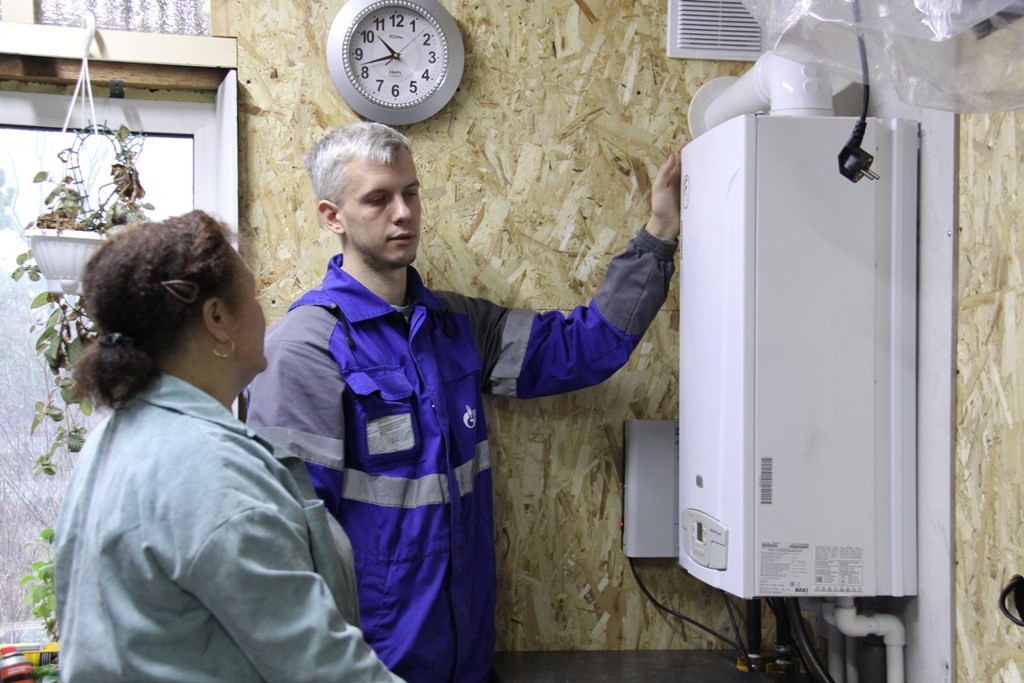 Вологодские газовики подключили к газу дом участника СВО в городе Сокол