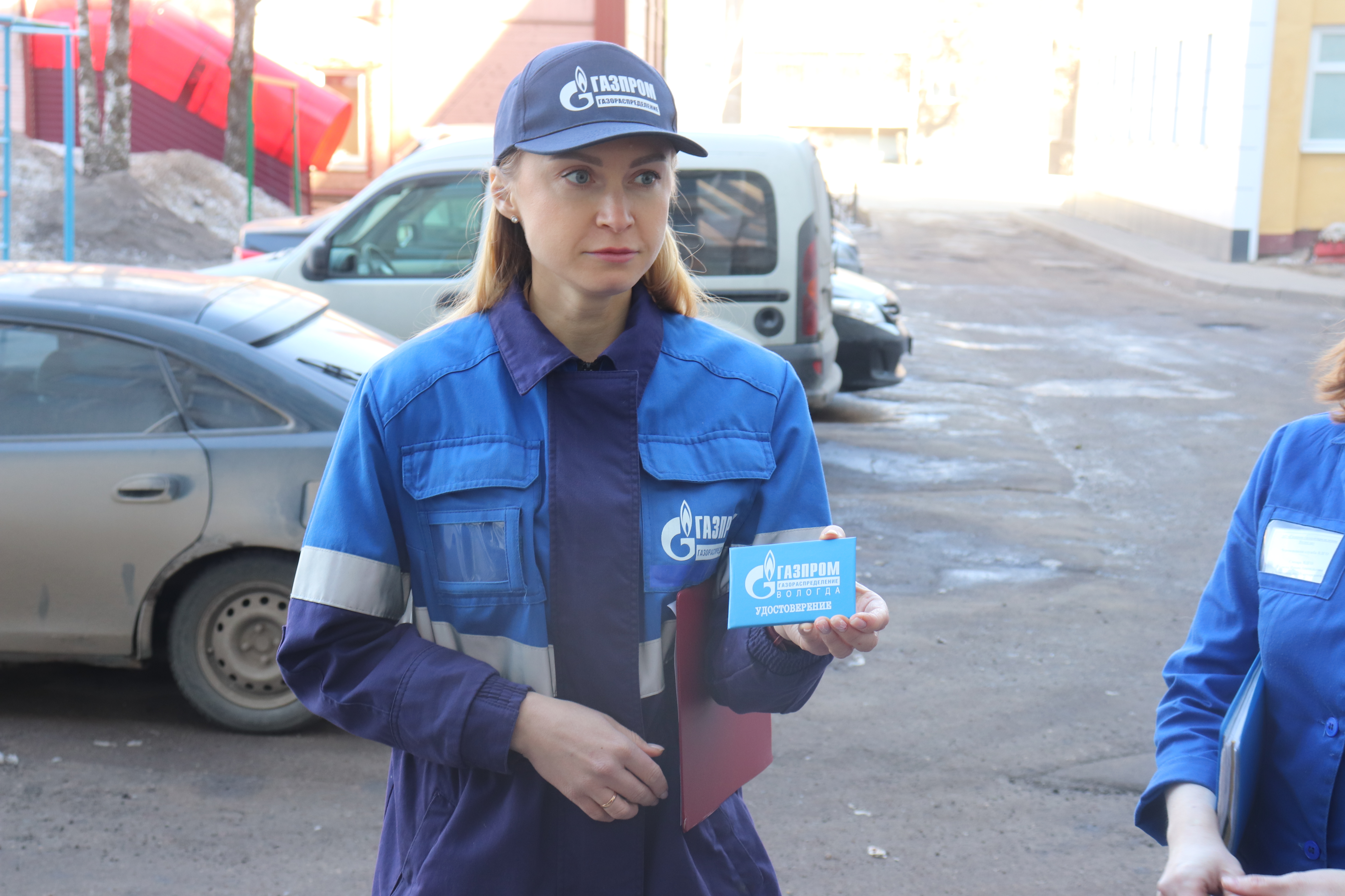 Специалисты компании «Газпром газораспределение Вологда» рассказали журналистам Череповца, как отличить мастера по обслуживанию газового оборудования от мошенников