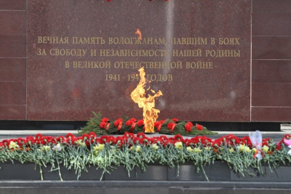 Специалисты «Газпром газораспределение Вологда» подготовили мемориалы «Вечный огонь» к празднованию Дня Победы на территории области