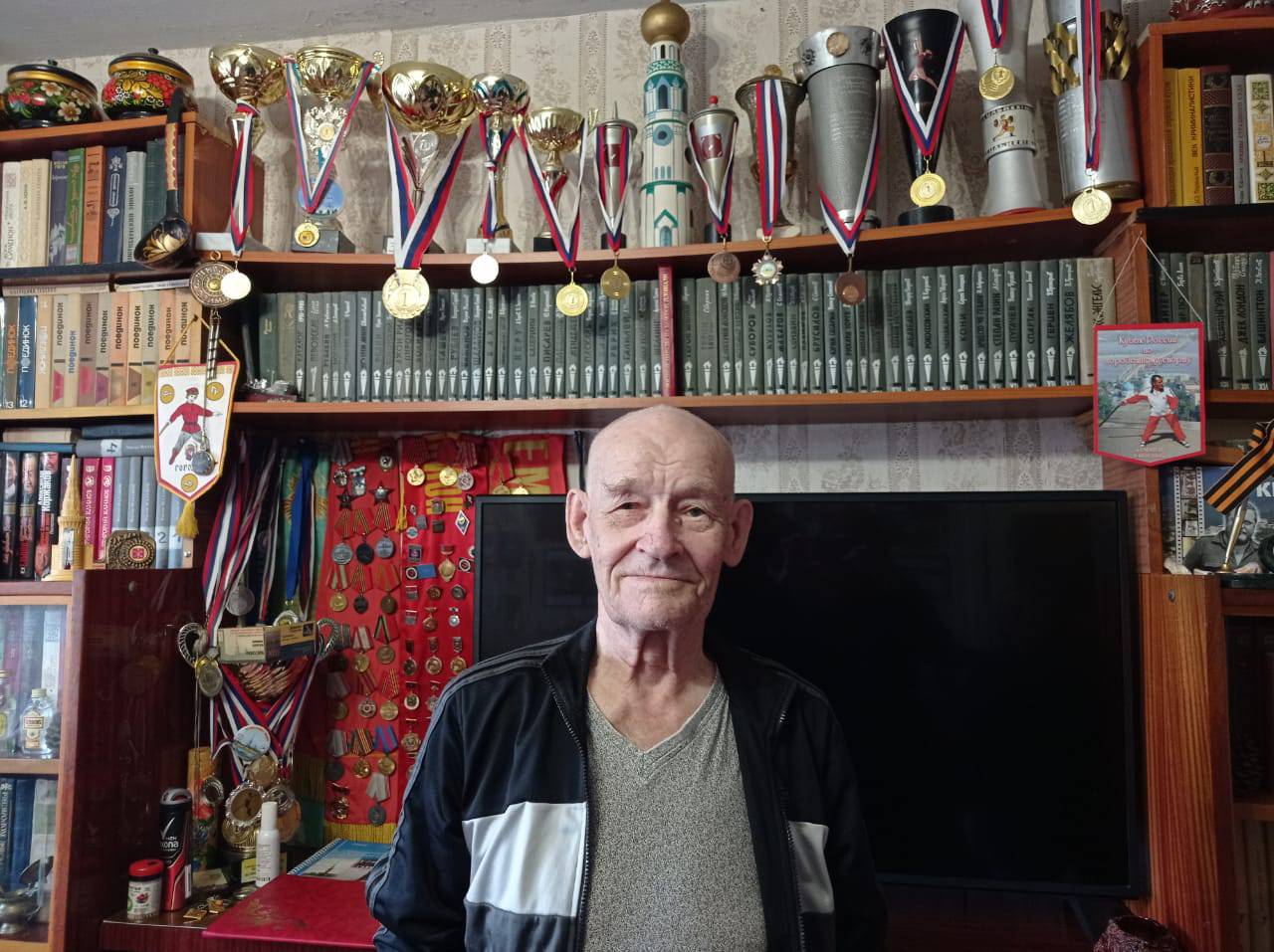 Вологодские газовики поздравили ветеранов с праздником Весны и труда и Днем Победы